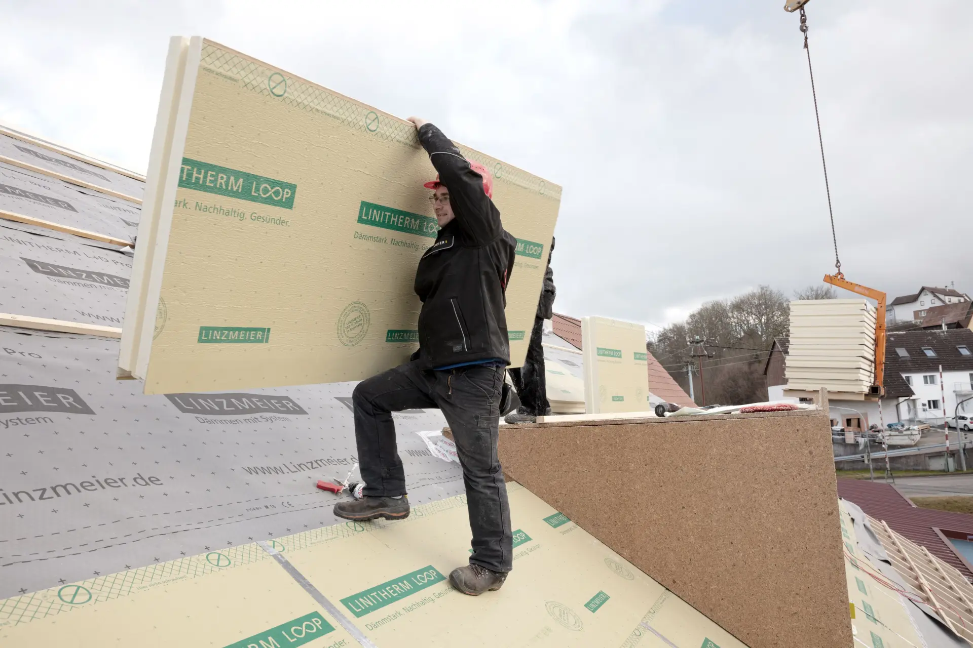 Verlegung der leichten LINITHERM LOOP Dämmplatten