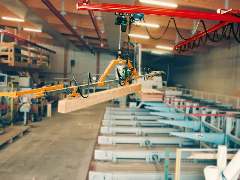 Manuelles Handling mit Vakuum-Balkenheber eT-Hover-panel
