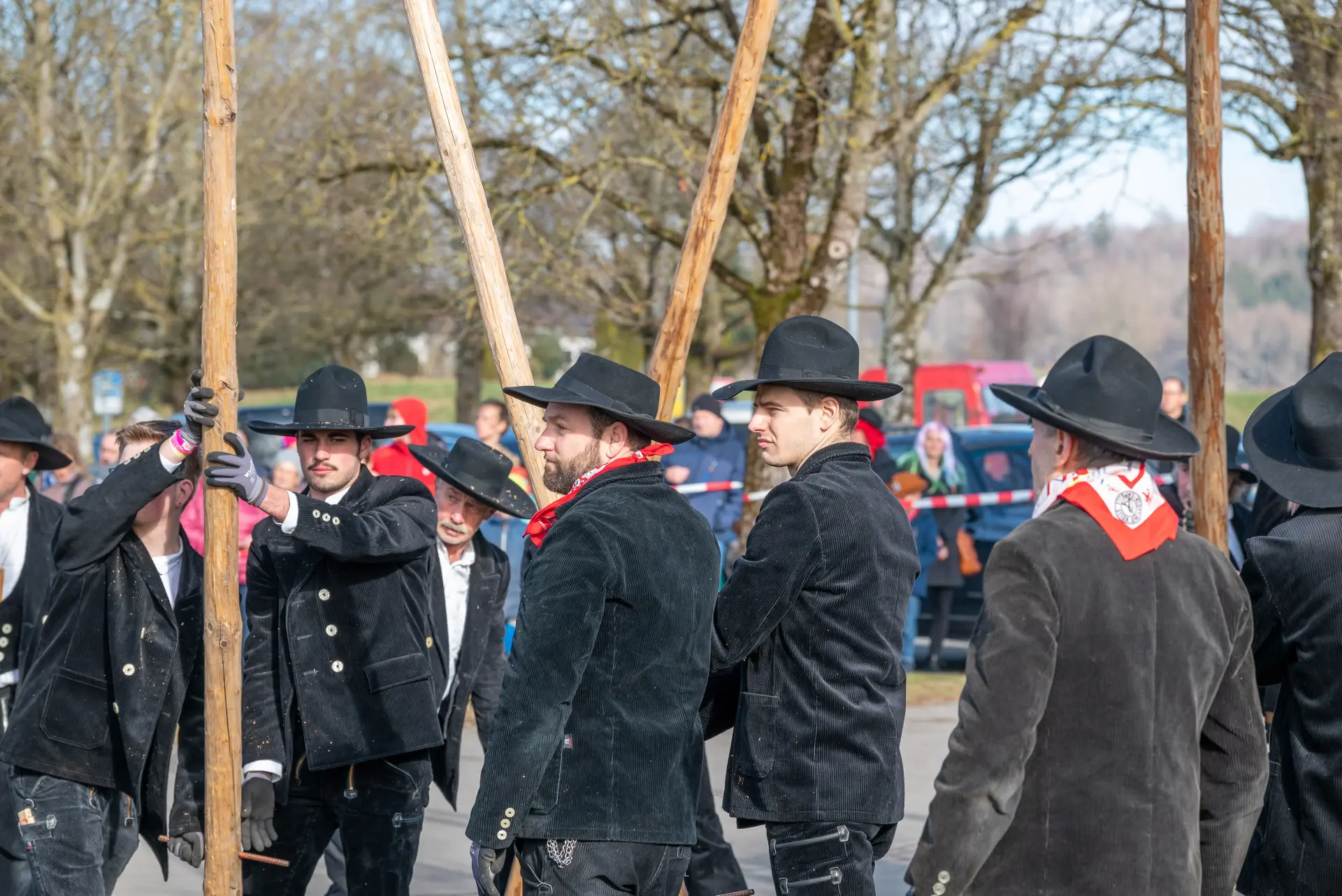Narrenbaumstellen in Wetzisreute 2023 - Holzbau Pfender