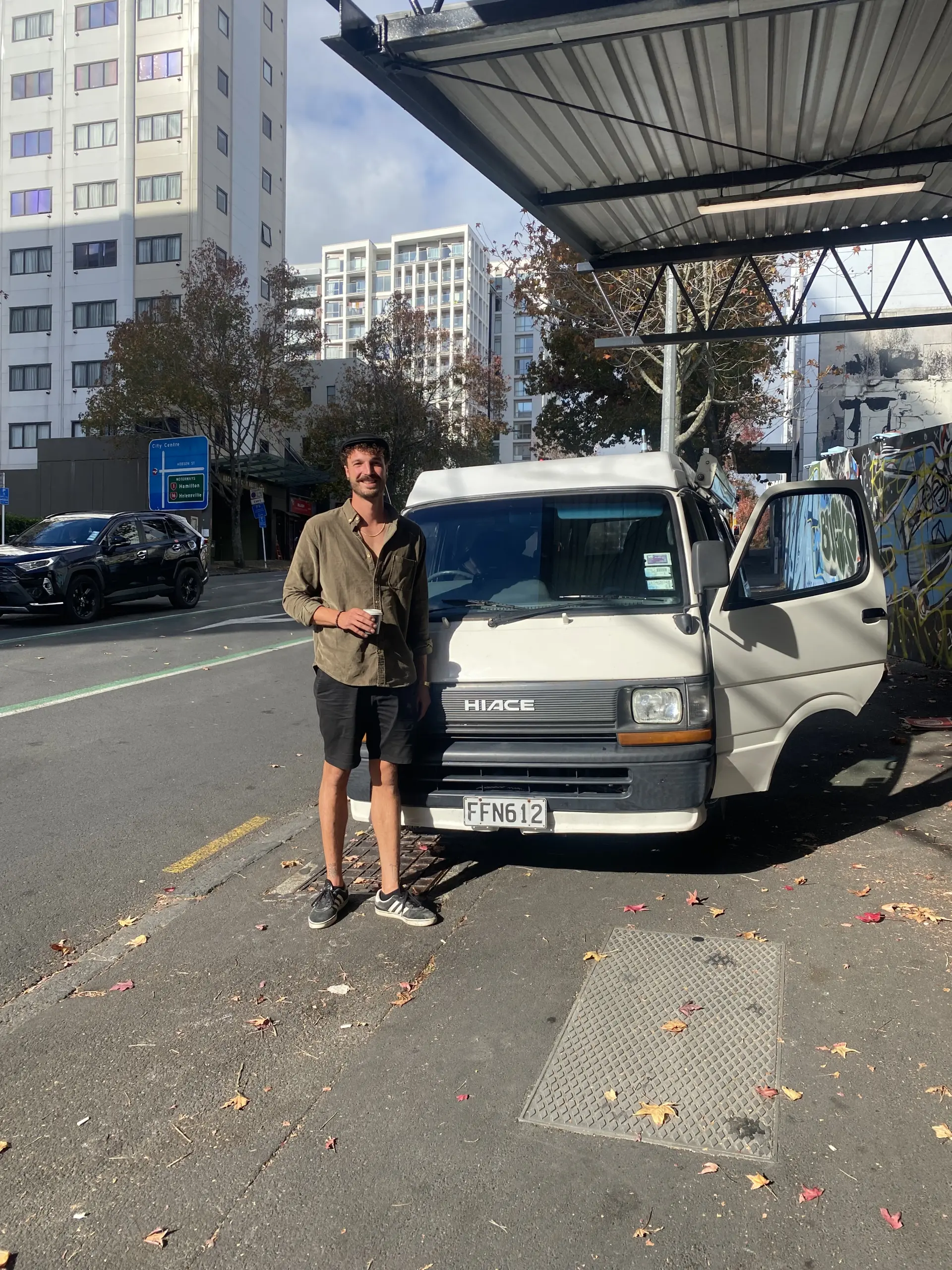 Das letzte Bild von mir und meinem Hiace vor der Übergabe an den Käufer