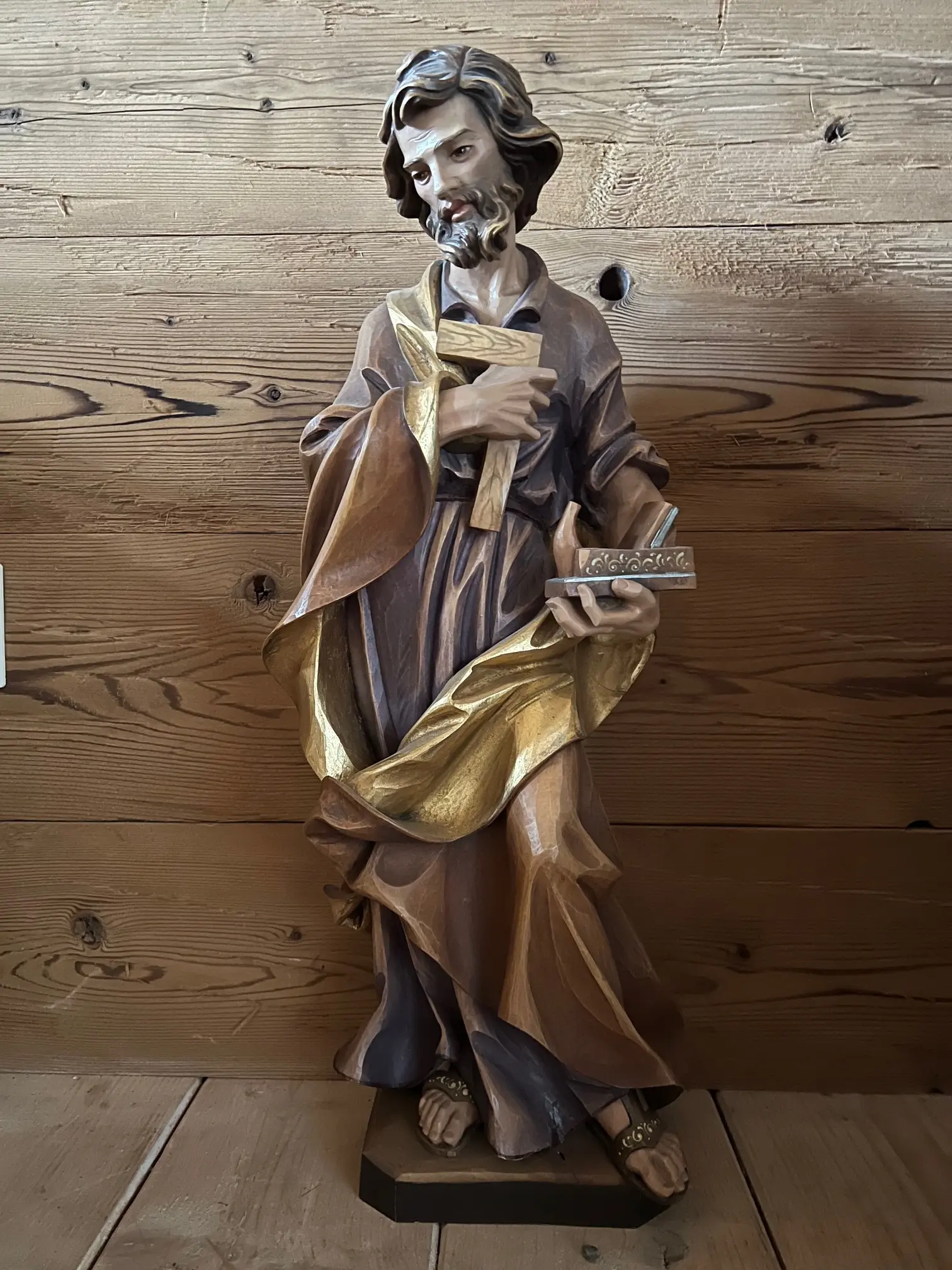 Josefsstatue im Pausenraum von Holzbau Pfender